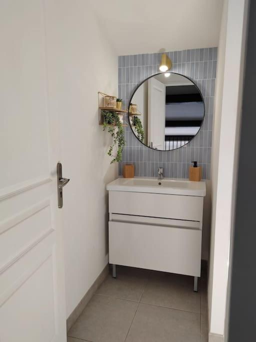 Chez Roberto/Jardin/Parking Apartment โฟส์-ซูร์-แมร์ ภายนอก รูปภาพ