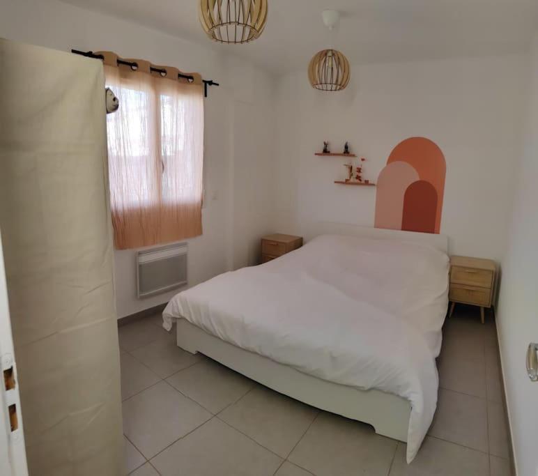 Chez Roberto/Jardin/Parking Apartment โฟส์-ซูร์-แมร์ ภายนอก รูปภาพ